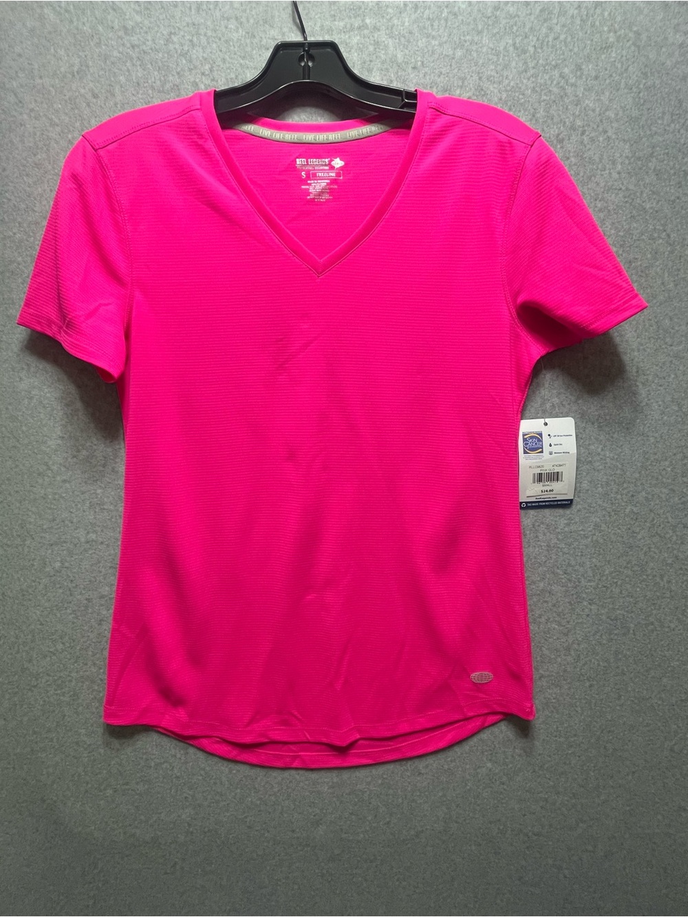 NWT Reel Legends "Freeline" V-Neck Performance Tee - Pink Glo - Size Small